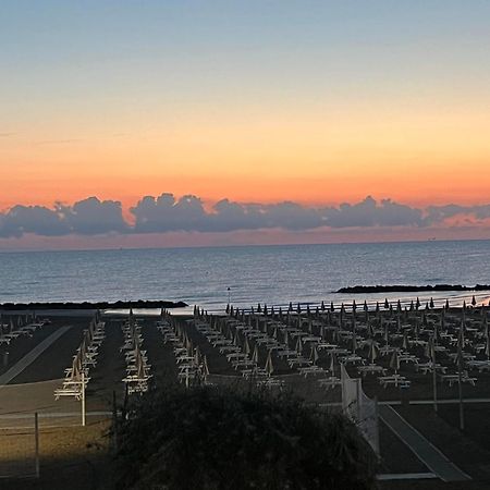 Hotel Cliff ريميني المظهر الخارجي الصورة