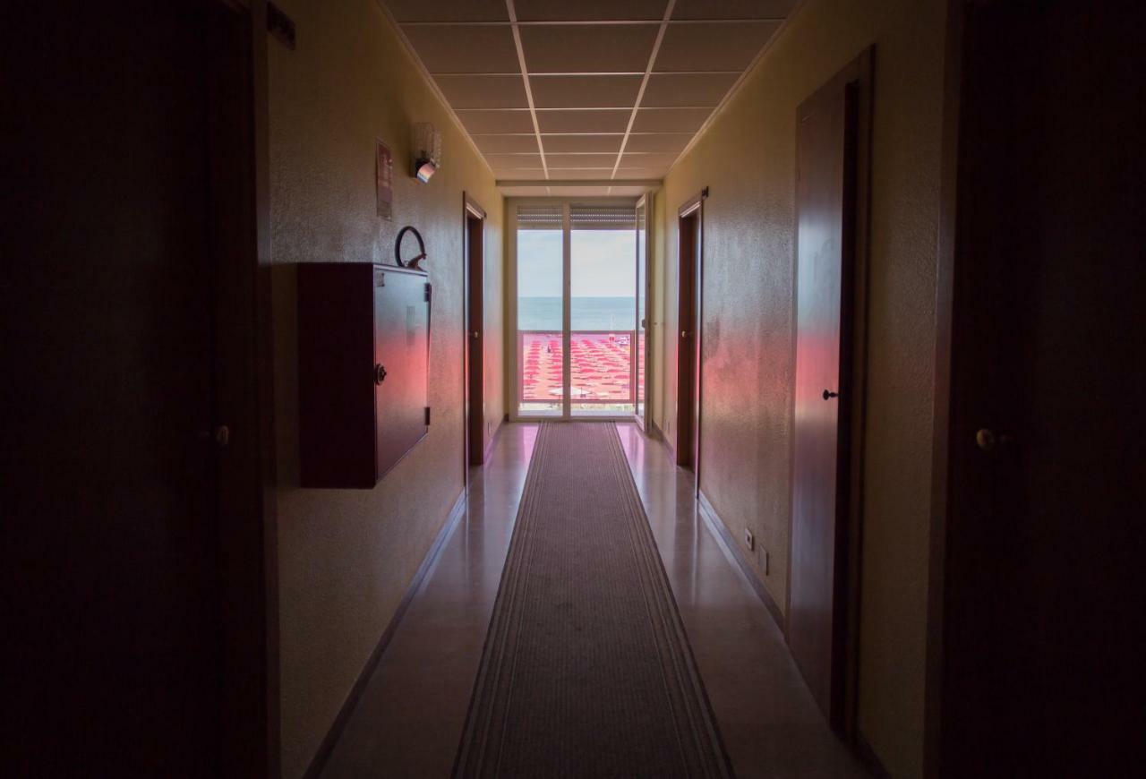 Hotel Cliff ريميني المظهر الخارجي الصورة